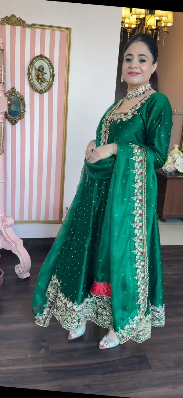 Prachi's Green Havy Vichitra Silk Designer Suit Set