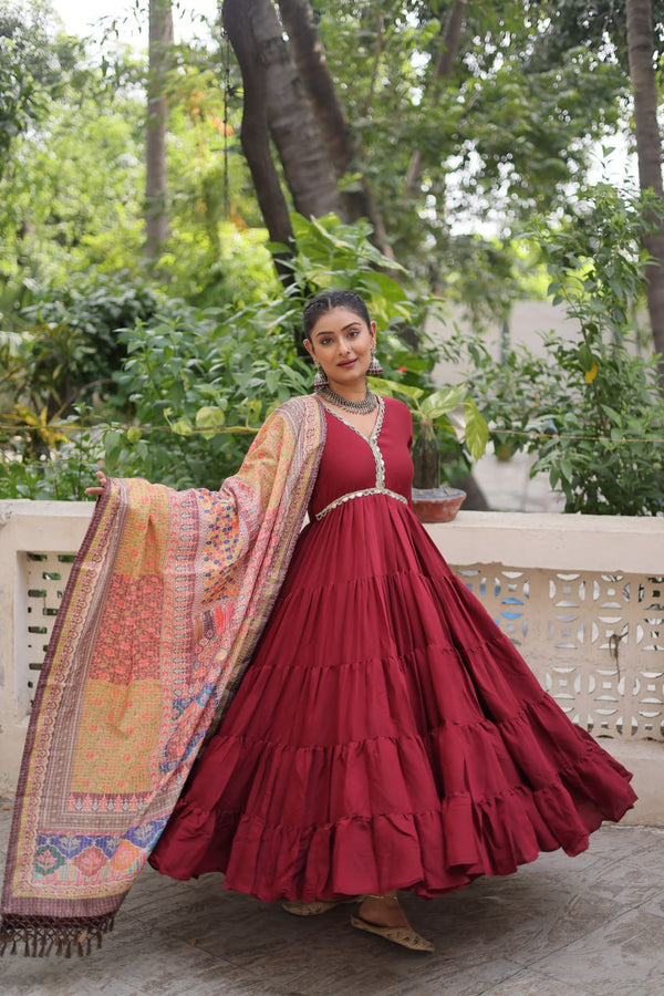 Samaira PRODUCT DETAILS :Festive Glow Designer Tiered Anarkali Gown with Heritage Print Dupatta